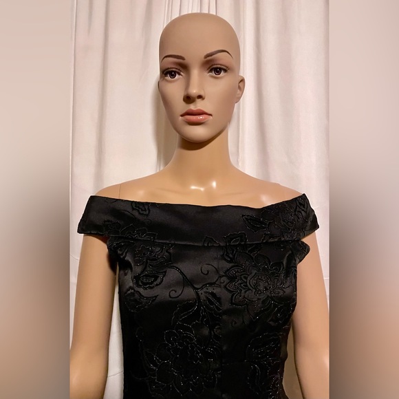 Black Formal Dress Ruby Rox Size 5 - Picture 4 of 13